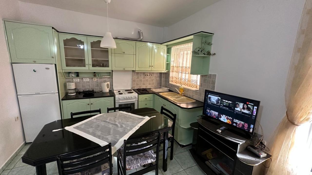 Comfort 2 Apartment Саранда Екстер'єр фото